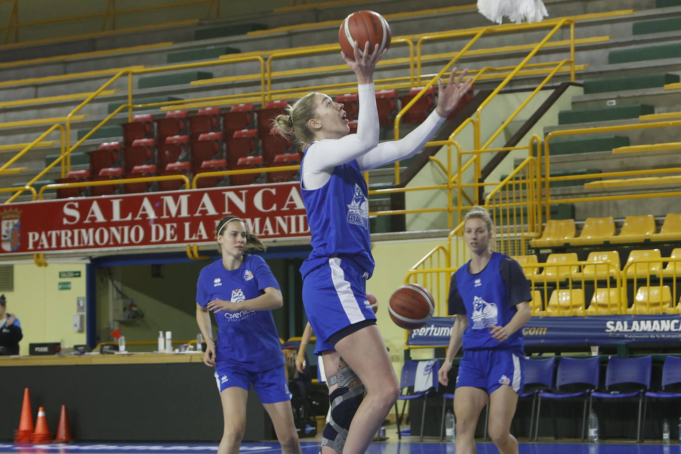 Hatar exhibe sus 2,08 en su primer entrenamiento con Avenida