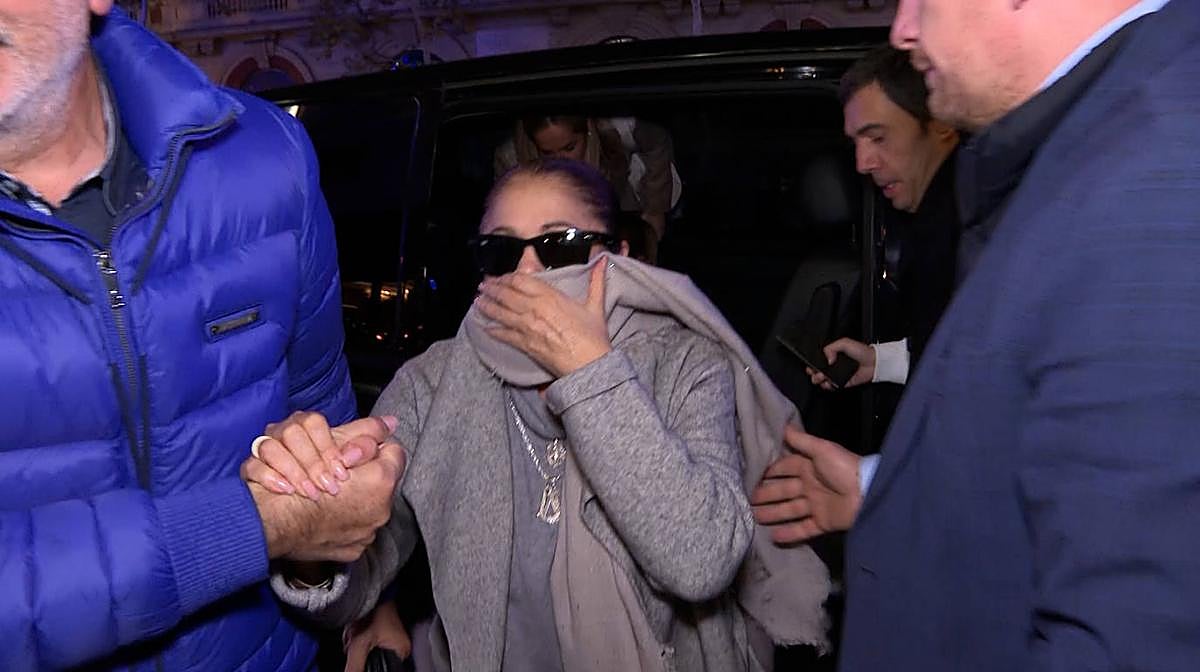 La reaparición de Isabel Pantoja: 'desvalija' su ático de Fuengirola y hace frente a Fran Rivera