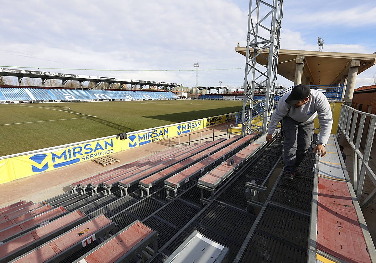 Unionistas comienza a instalar las gradas supletorias para recibir al Villarreal