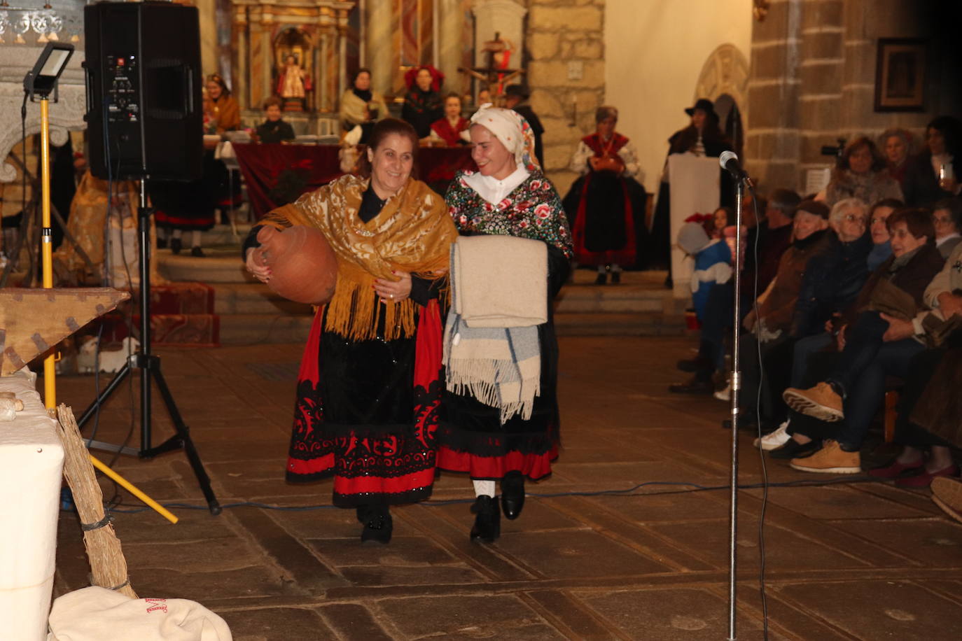 Jesús nace a ritmo de tradición en el belén etnográfico de Sorihuela