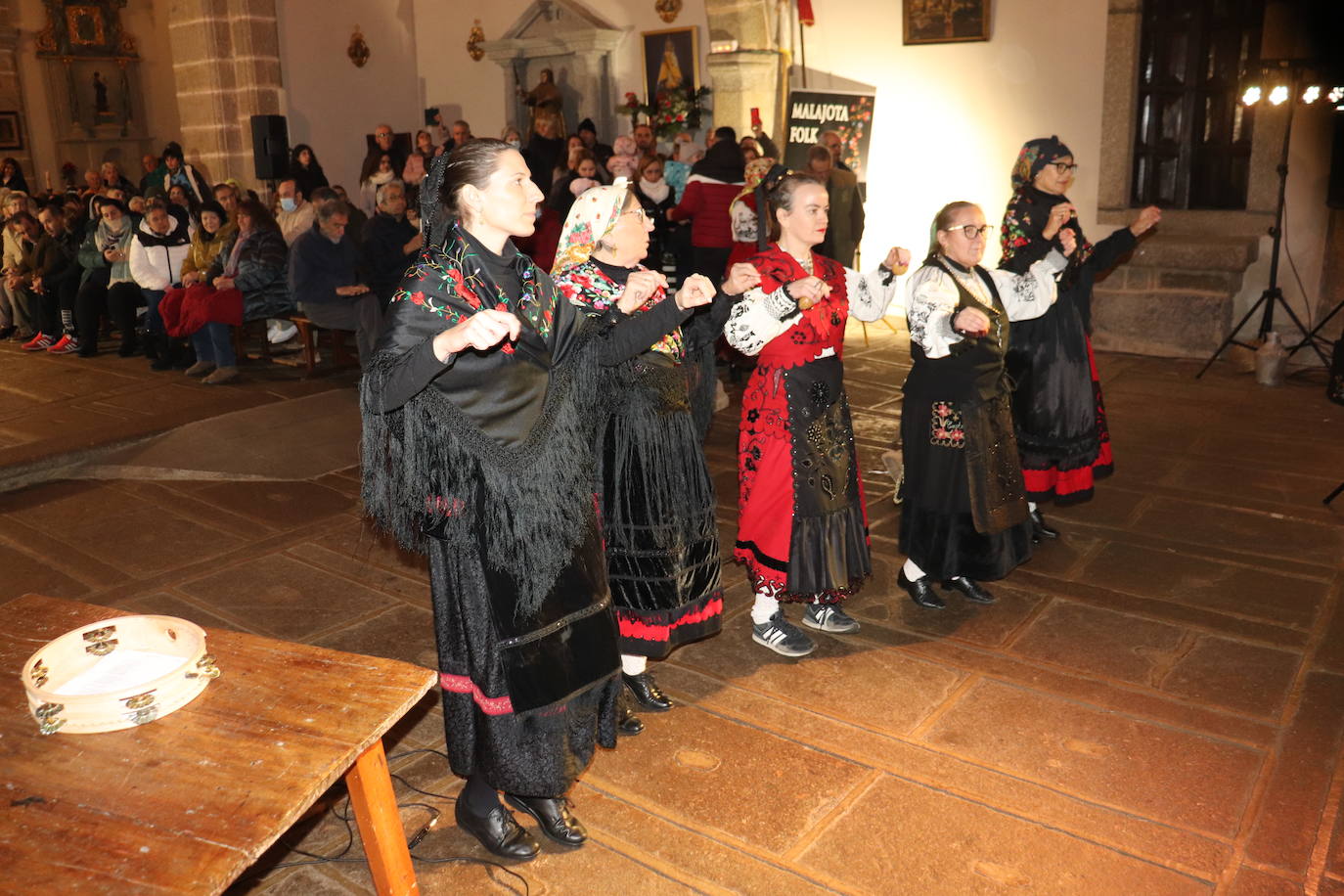 Jesús nace a ritmo de tradición en el belén etnográfico de Sorihuela