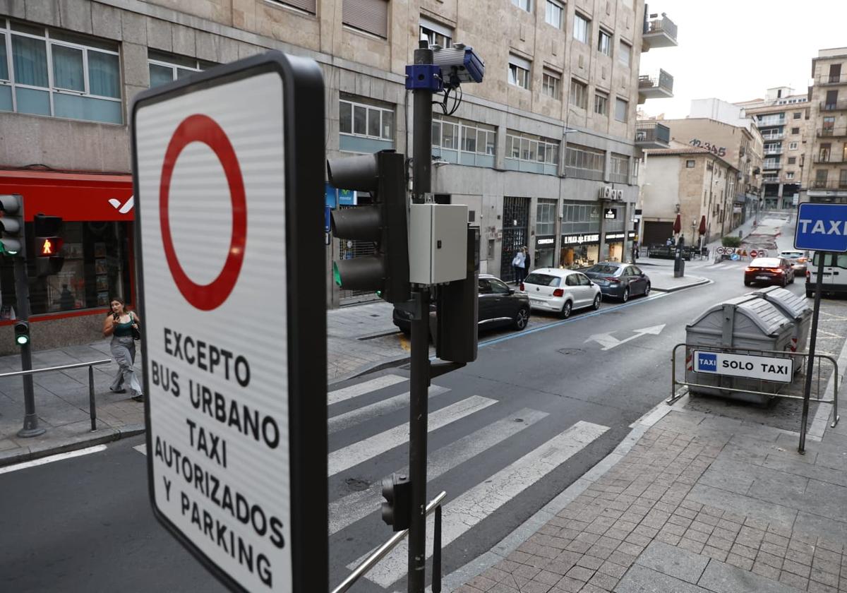 Cámaras para el control del tráfico en el centro de Salamanca.