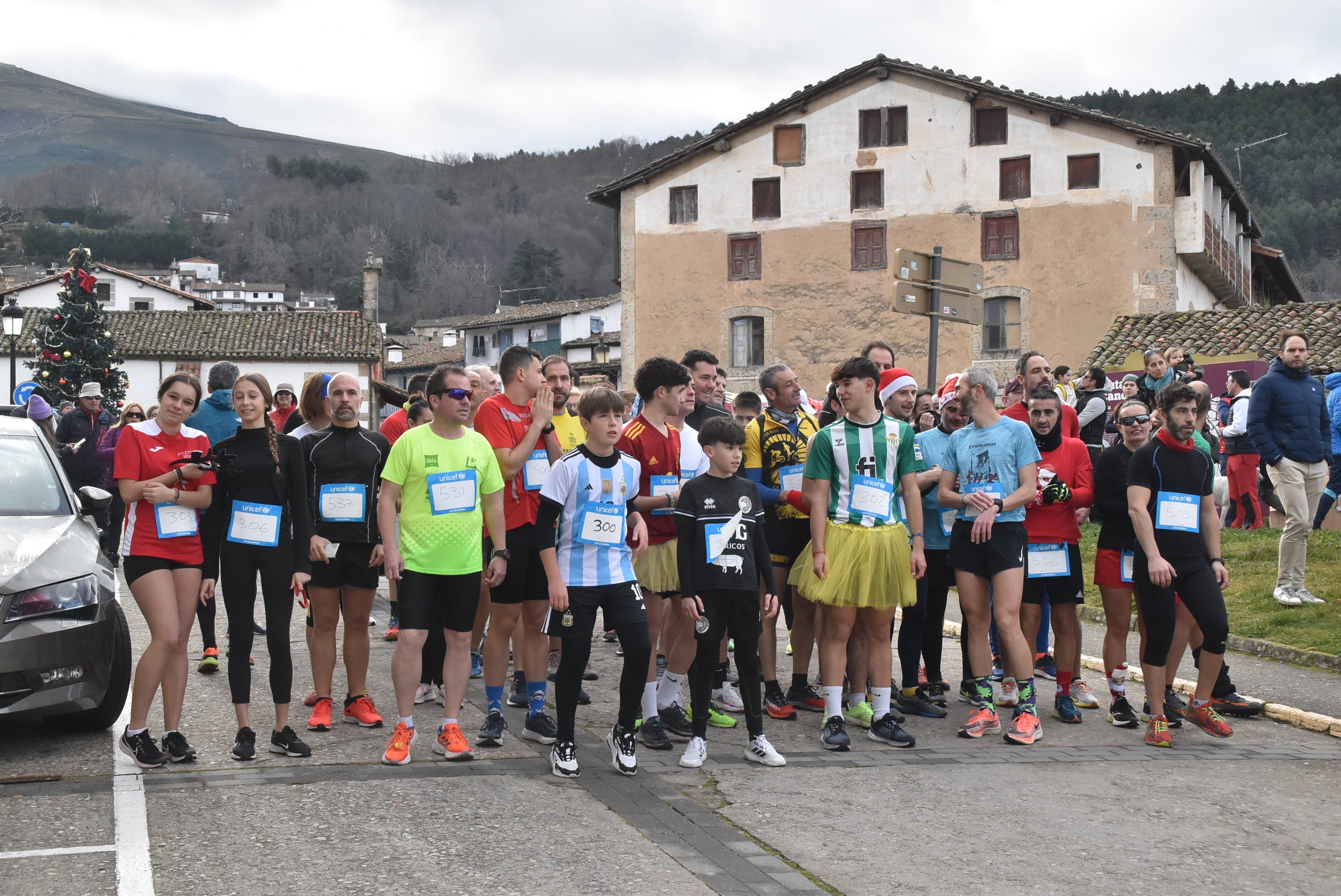 Juan Luis Gómez y Casti García ganan la San Silvestre de Candelario