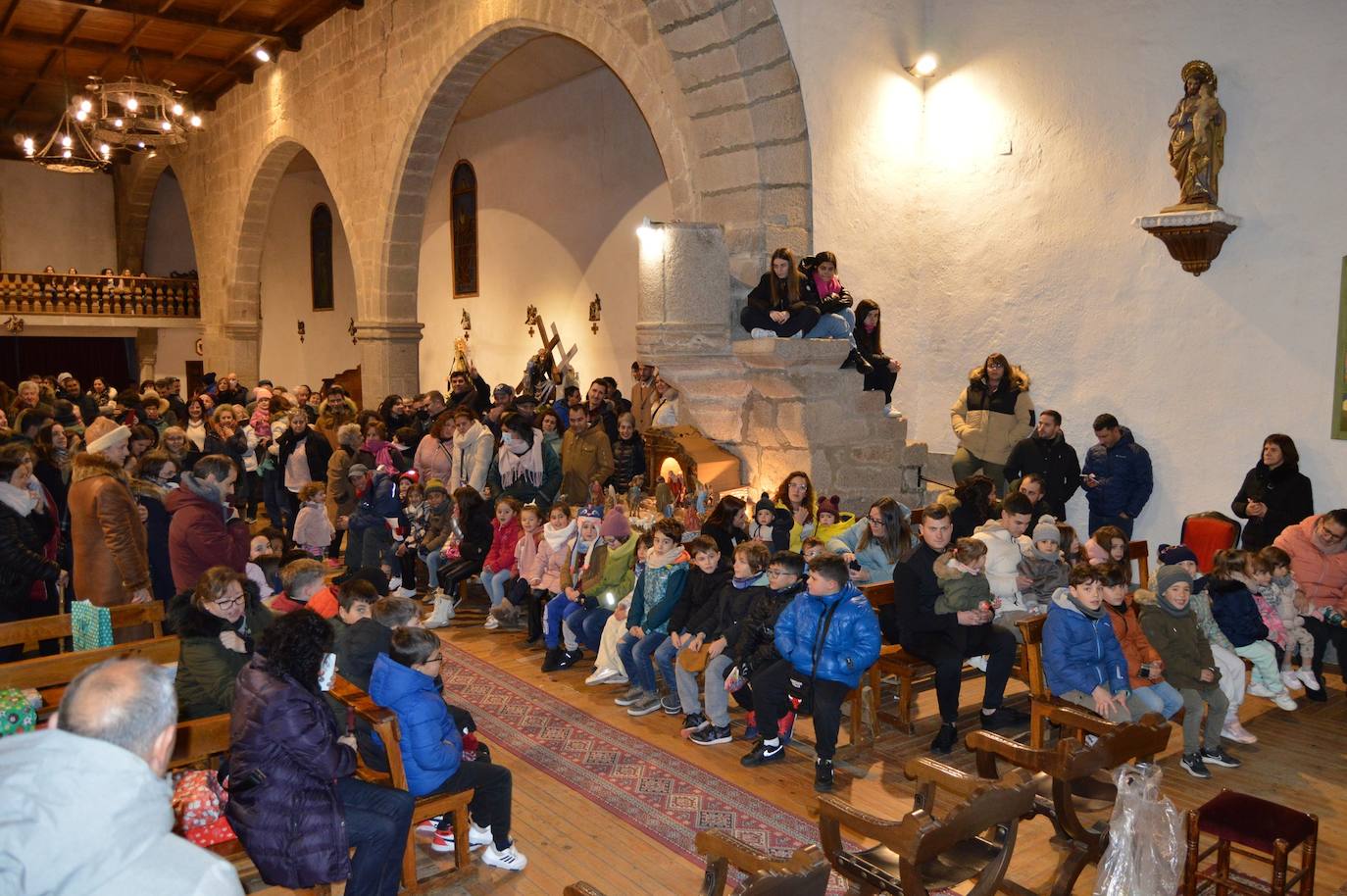 Día de fiesta en Linares de Riofrío por la llegada de los Reyes Magos