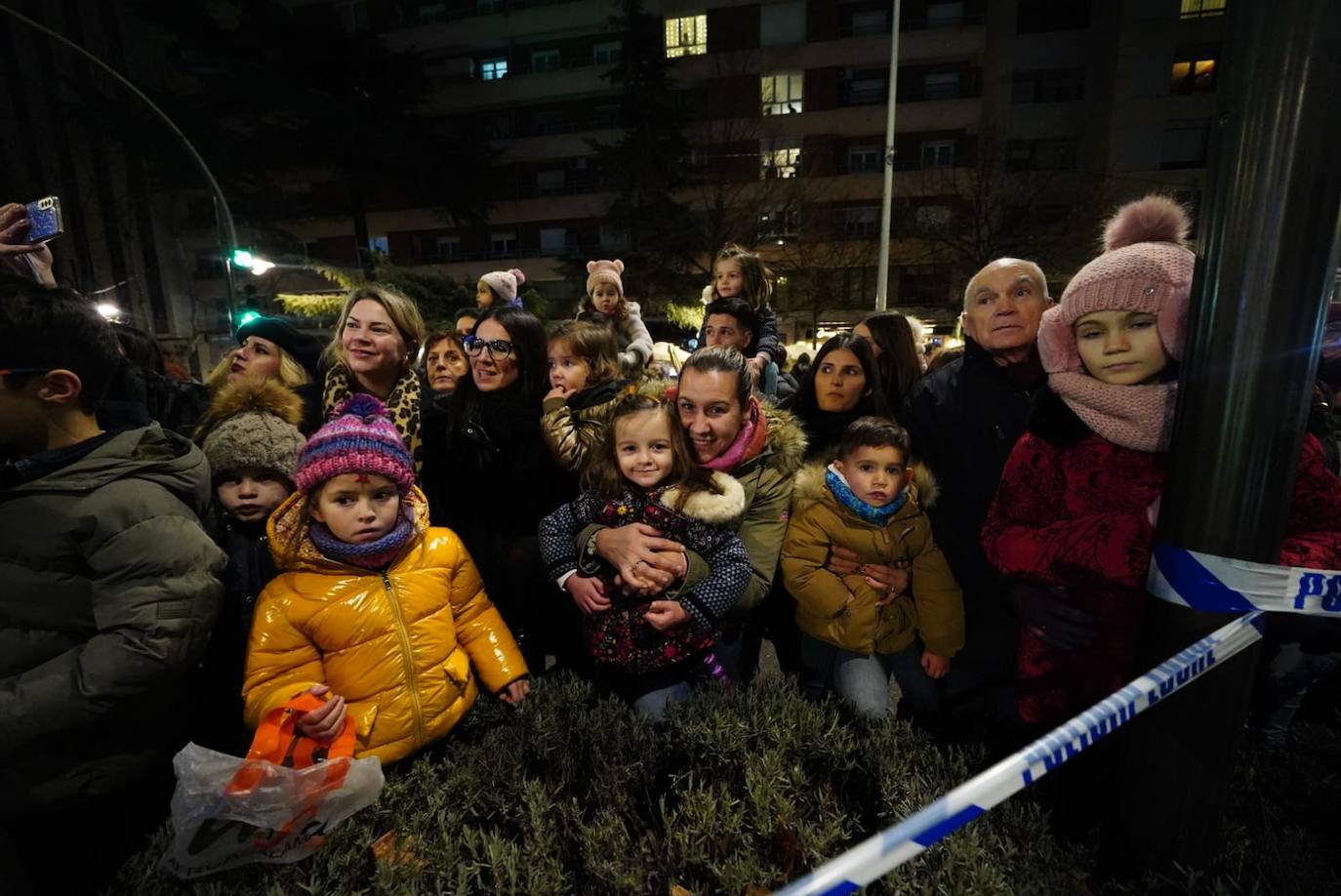 Los Reyes Magos reclaman la paz desde la Plaza Mayor de Salamanca