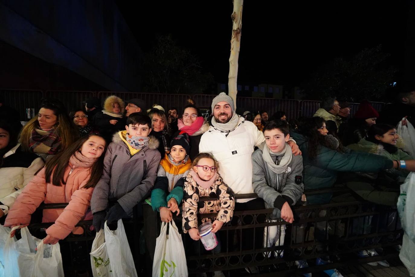 Los Reyes Magos reclaman la paz desde la Plaza Mayor de Salamanca