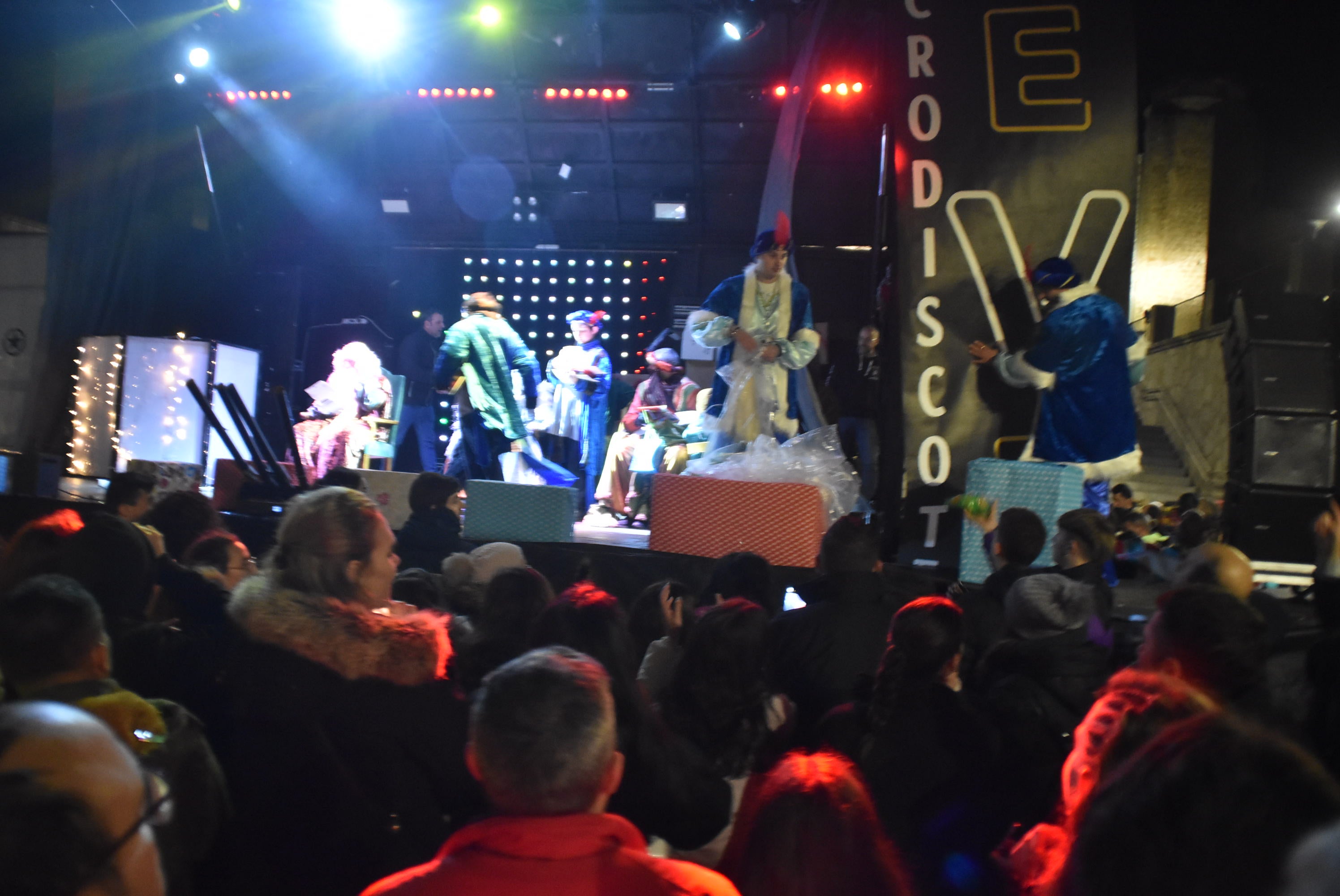 La llegada de los Reyes Magos llena las calles de Béjar