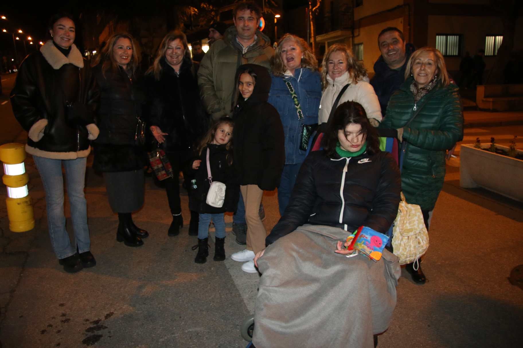 Un tren y 900 cucuruchos de caramelos en la gran tarde infantil de Villamayor