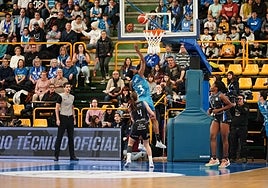 Búscate en la grada de Würzburg en el partido del Avenida contra el IDK