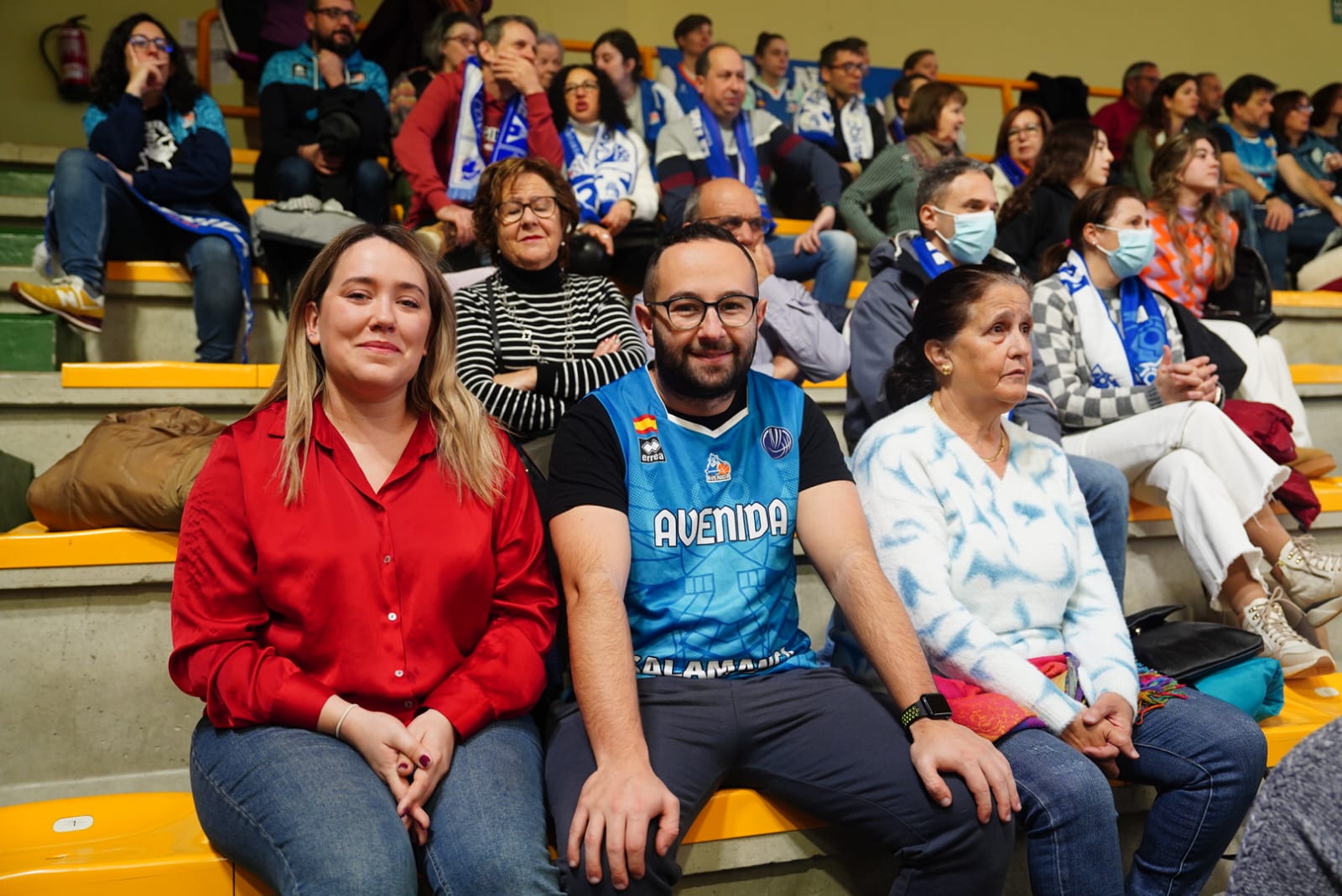 Búscate en la grada de Würzburg en el partido del Avenida contra el IDK