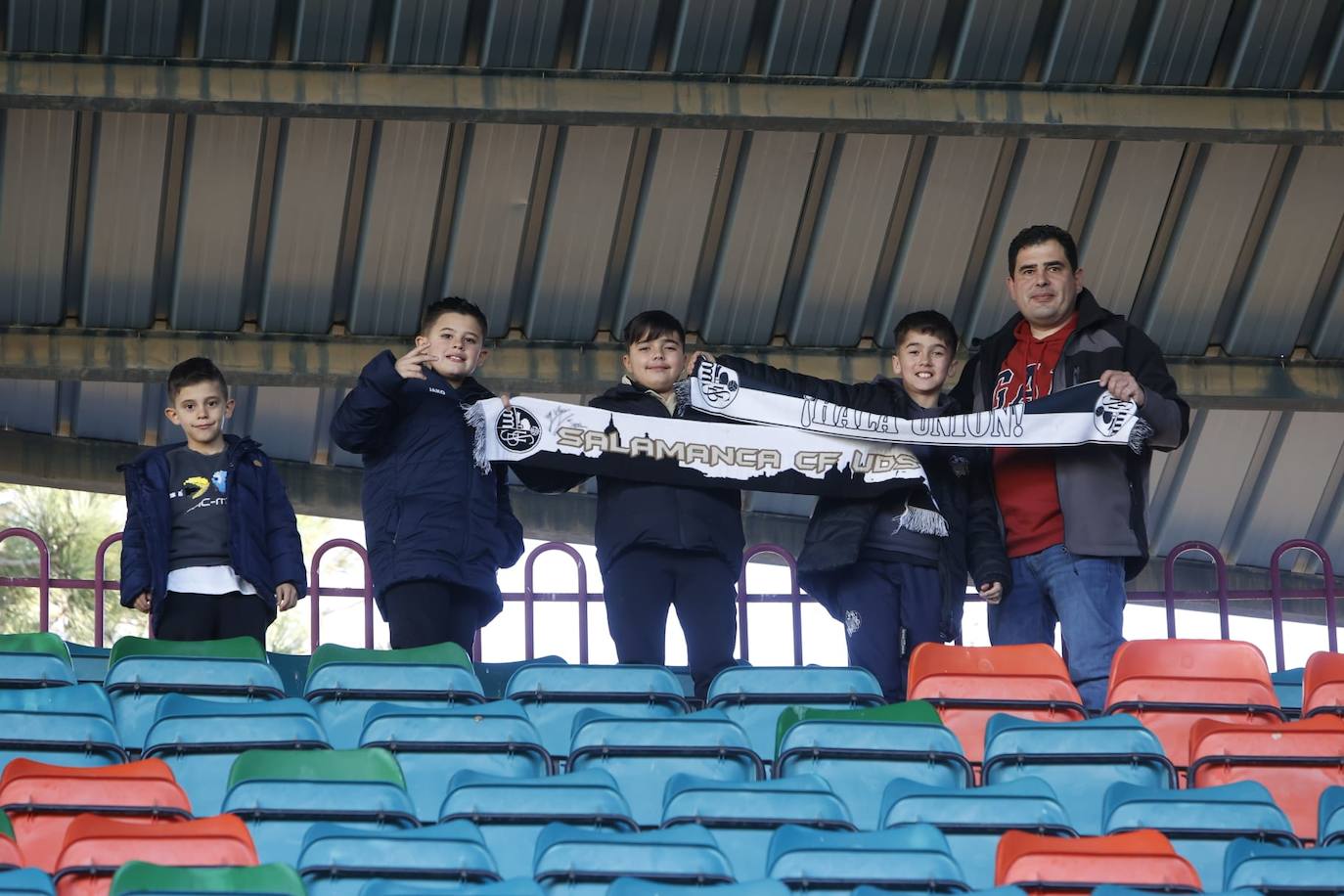 Búscate en la grada de El Helmántico en el encuentro entre Salamanca UDS y Colegios Diocesanos