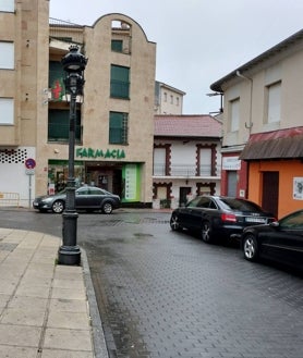 Imagen secundaria 2 - Diferentes vistas de la plaza de Julián Coca.