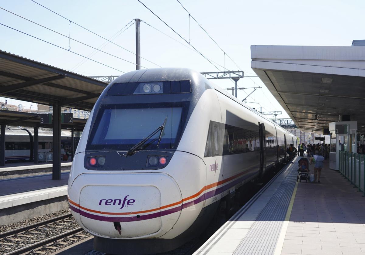 La Universidad de Salamanca se suma a la reivindicación por la mejora de las comunicaciones ferroviarias