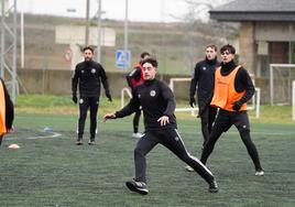 Mati, durante una sesión de entrenamiento en el campo del Tori.