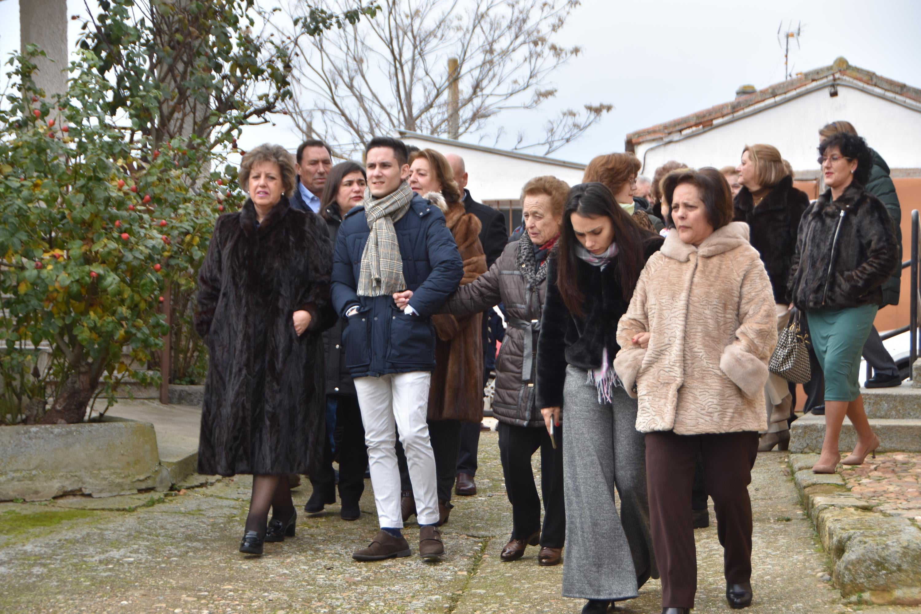 Cánticos y honores a San Antón en Calzada de Don Diego