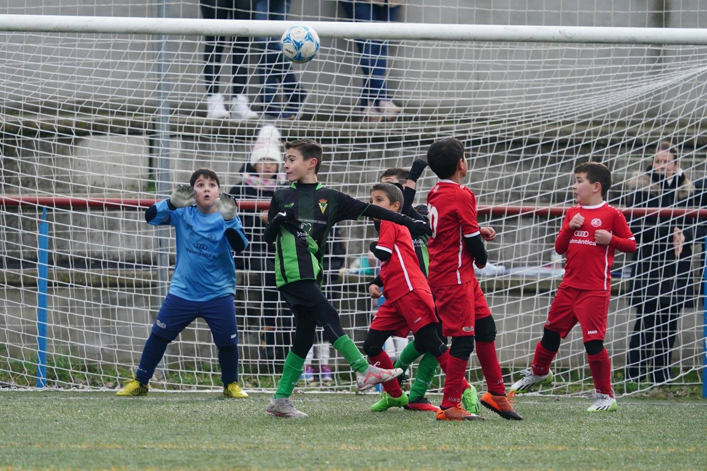 Las mejores imágenes de la jornada 11 del fútbol base en Salamanca