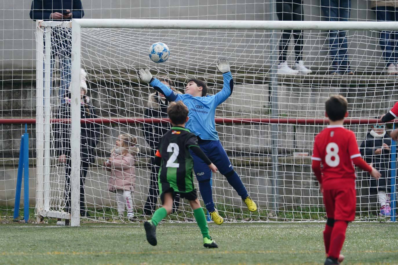 Las mejores imágenes de la jornada 11 del fútbol base en Salamanca