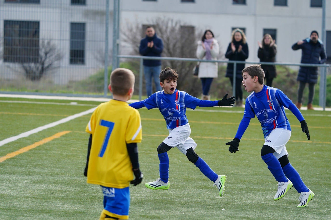 Las mejores imágenes de la jornada 11 del fútbol base en Salamanca