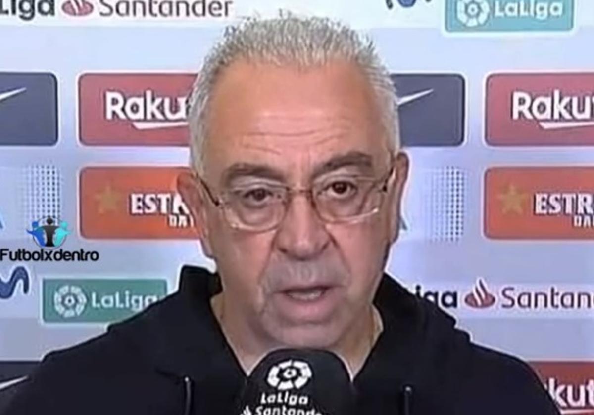 Xavi aparece en multitud de memes.