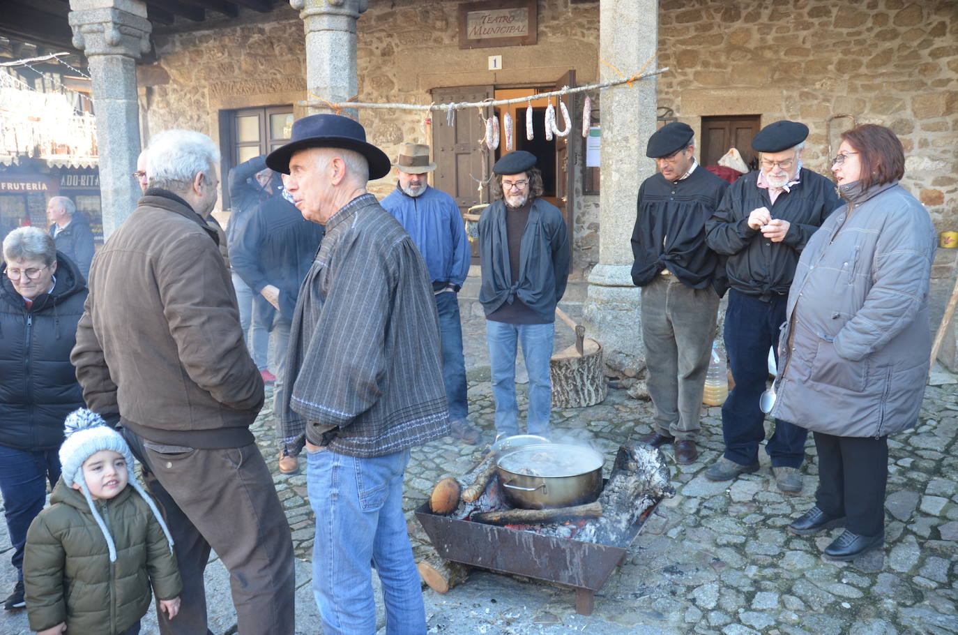 El marrano de San Antón se despide en La Alberca