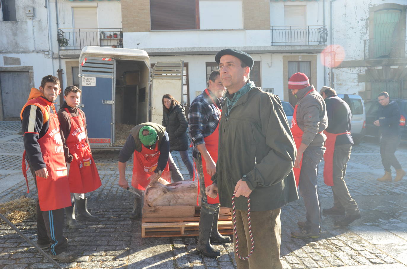 Lumbrales celebra una popular Fiesta de la Matanza Tradicional