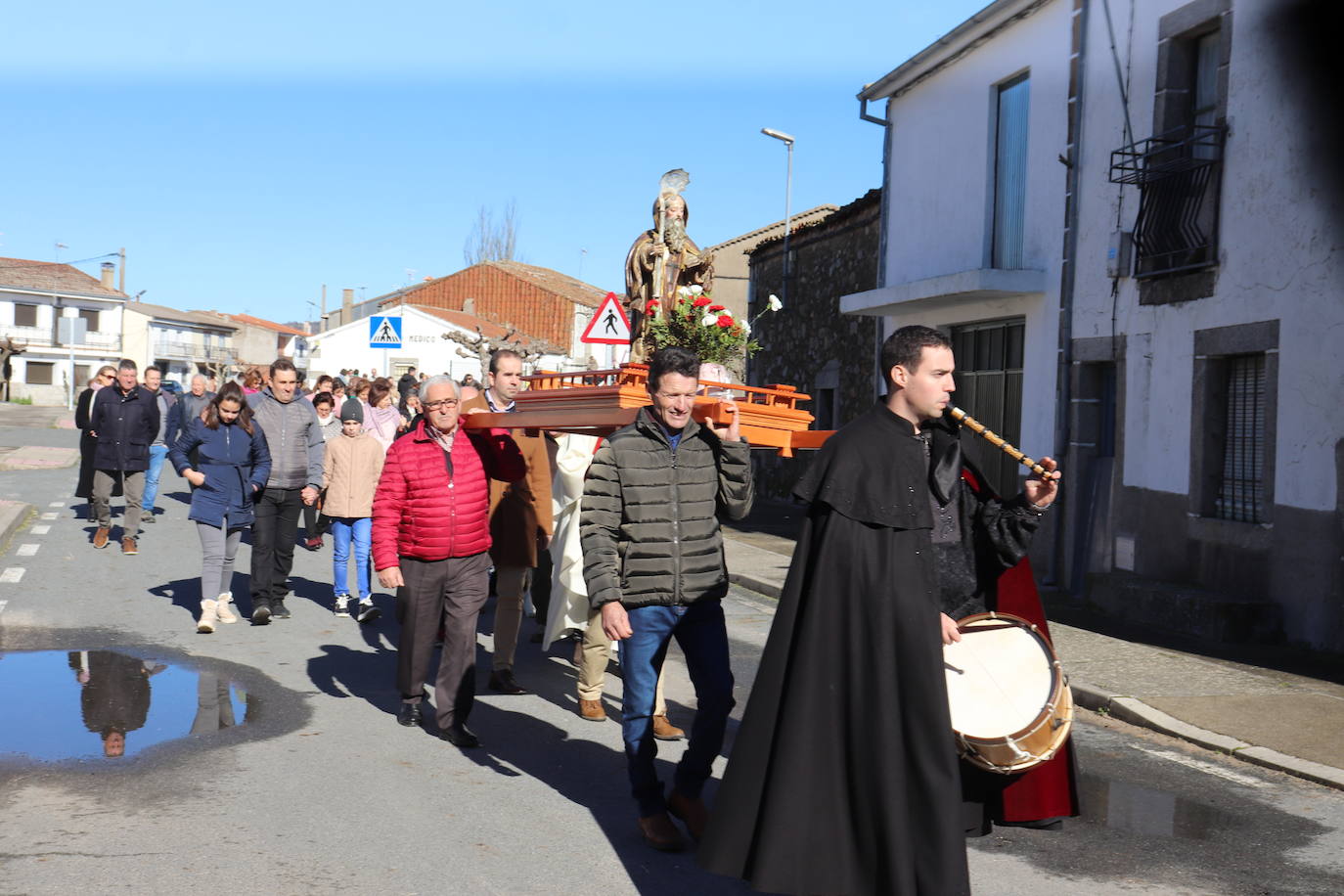 Peromingo no falta a su cita con la fiesta de San Antón