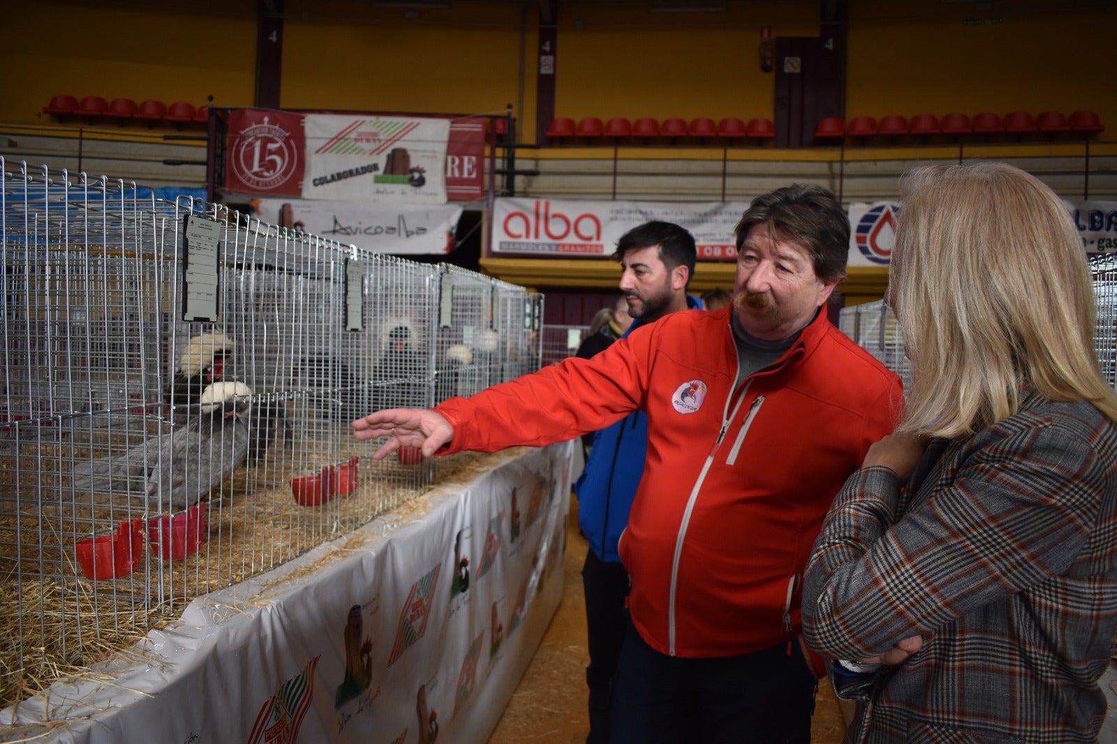 La Feria Avícola de Alba de Tormes reúne a 1.050 animales hasta el domingo