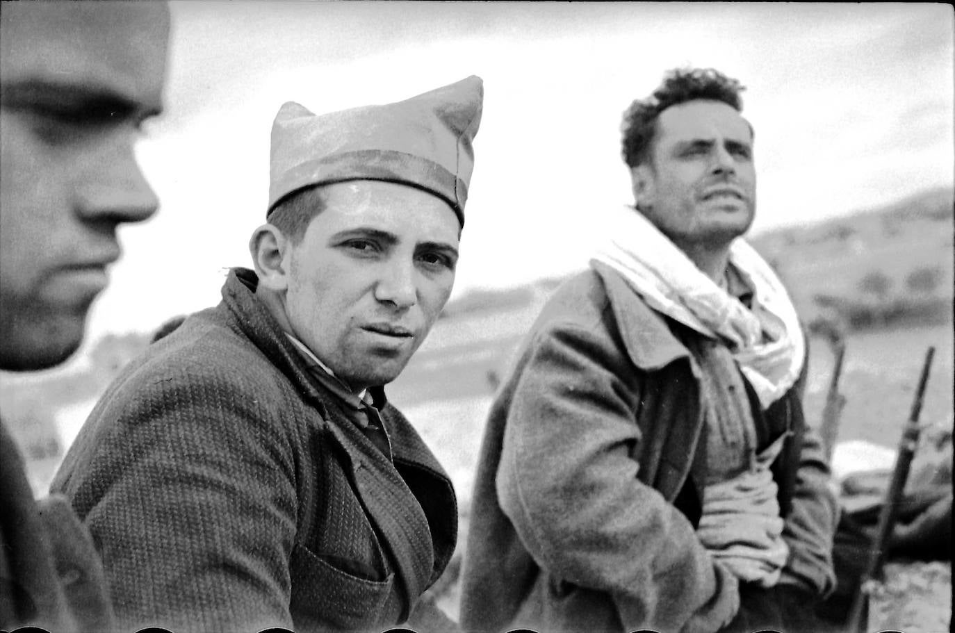 Milicianos esperando el ataque enemigo en el sector de Usera durante la defensa de Madrid, 6 al 12 de noviembre de 1936.