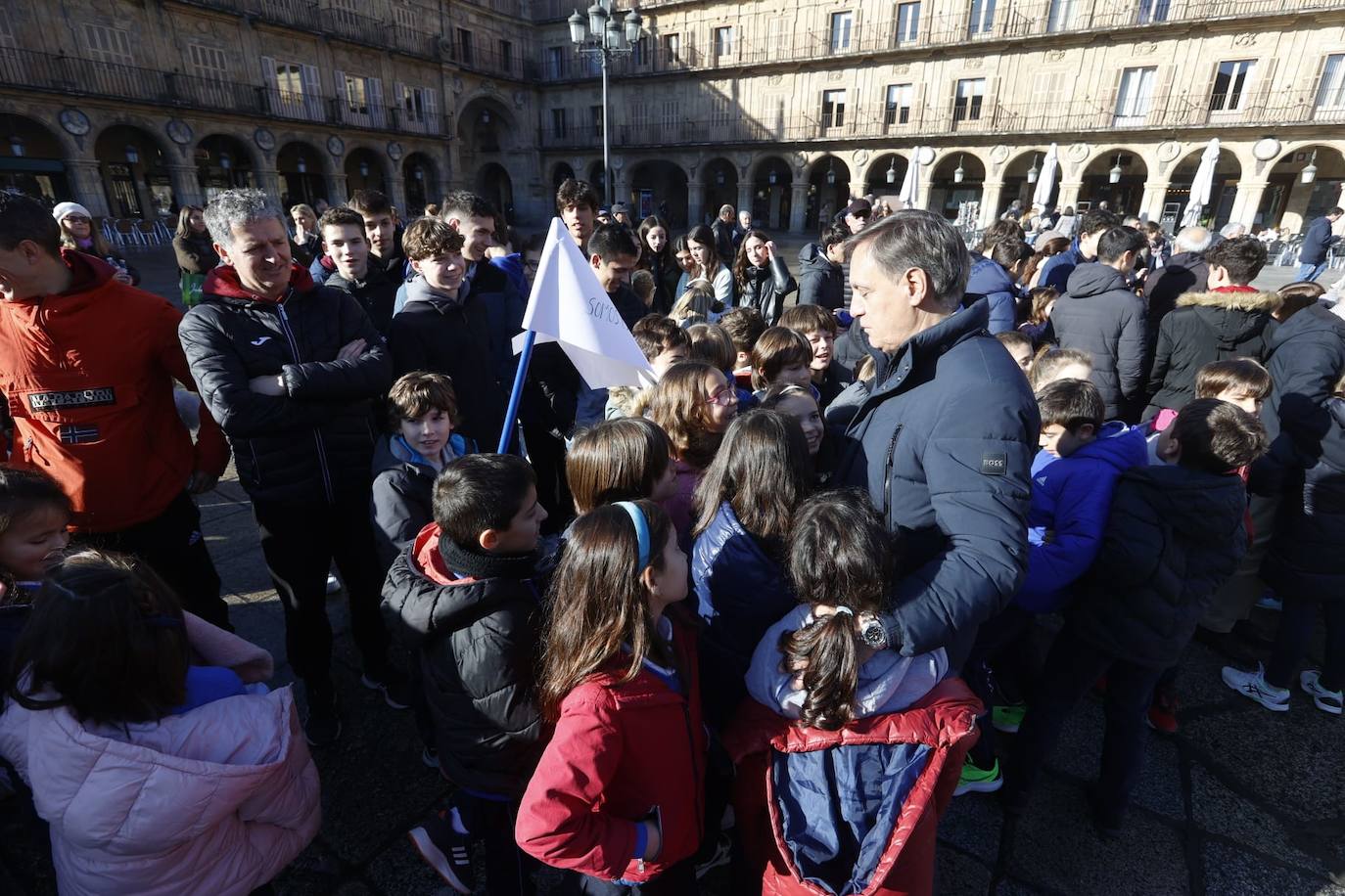 Una Plaza Mayor que aclama a la paz