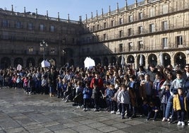 Una Plaza Mayor que aclama a la paz