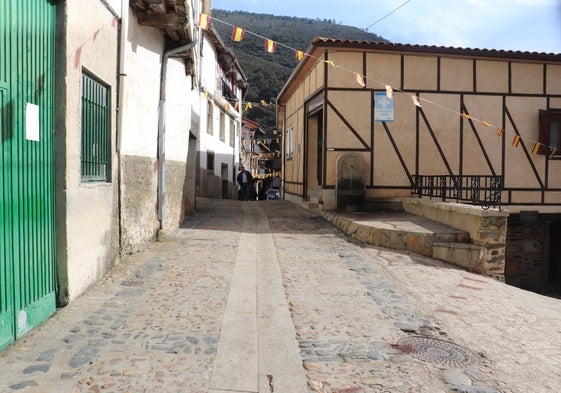 Un local municipal junto al consultorio acogerá la puesta en marcha del centro de interpretación de la miel.