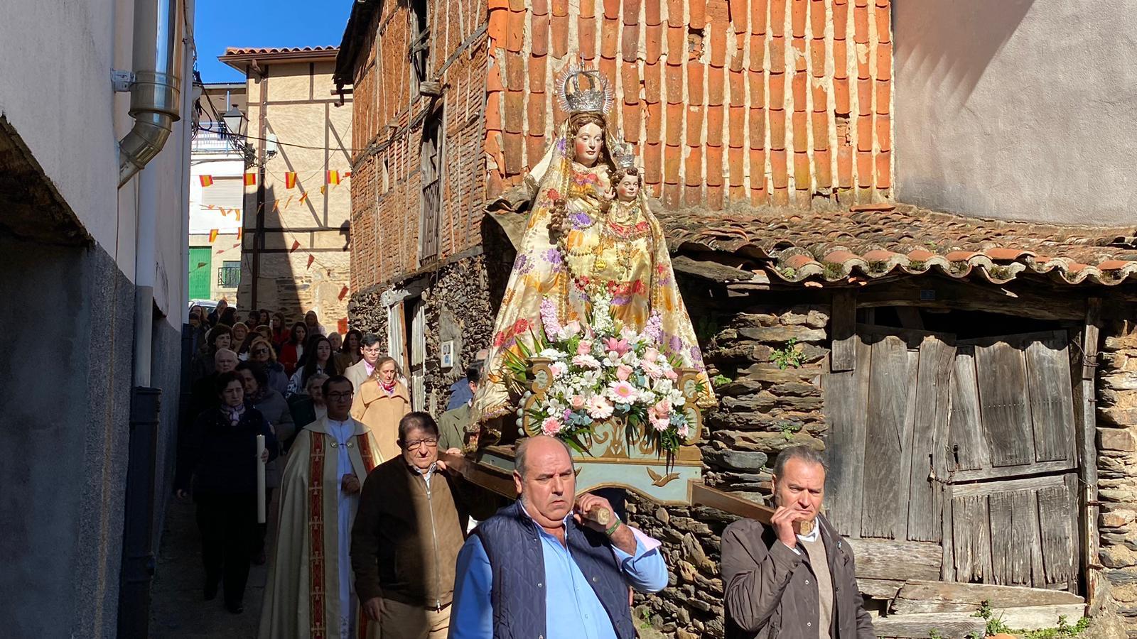 Valero prolonga la fiesta durante este fin de semana con los actos en honor a la Virgen de las Candelas