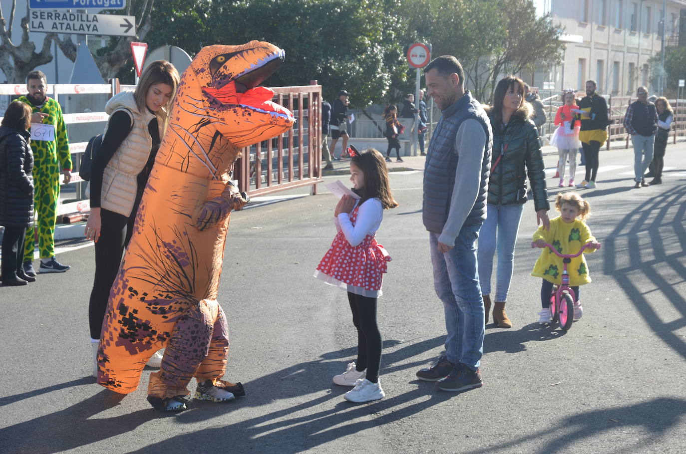 Más de 800 corredores calientan para las fiestas en el XII Cross del Carnaval