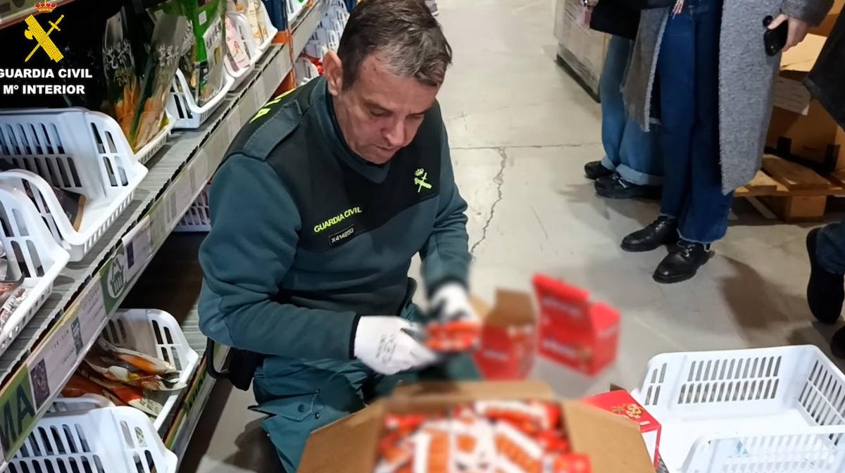 Decomisan 10 toneladas de alimentos no aptos para el consumo en Valencia