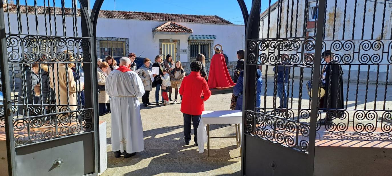 Aldeavieja de Tormes cumple con la tradición y celebra la festividad de Santa Águeda