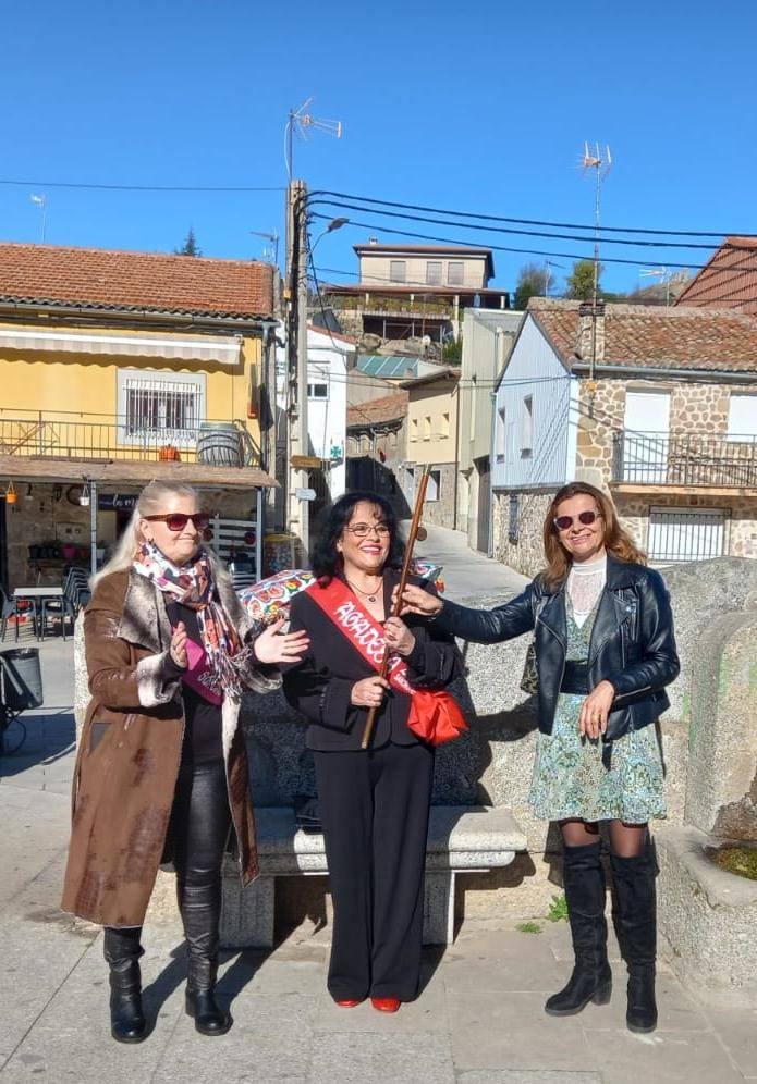 Las mujeres de Sanchotello no falta a la fiesta de Santa Águeda