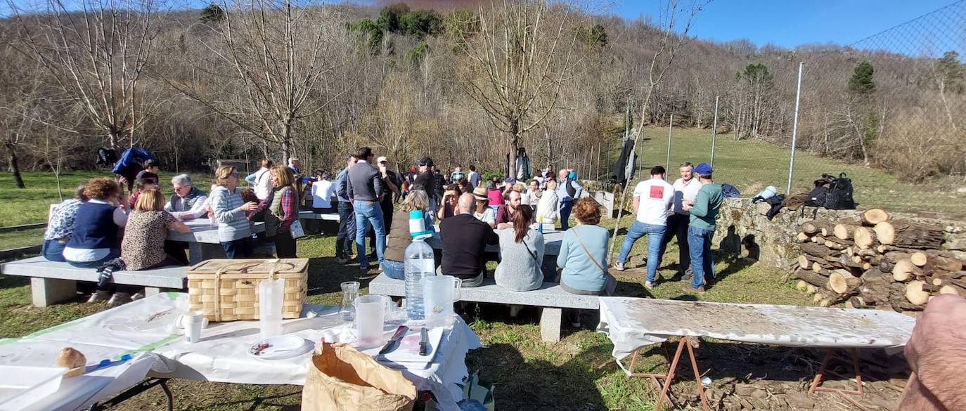 Montemayor del Río disfruta de San Blas y la matanza