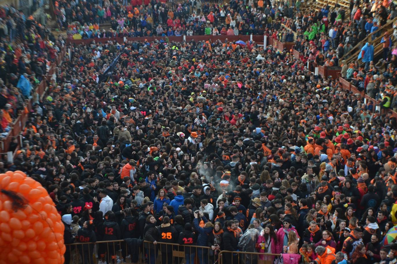 Miles de personas dan la bienvenida al Carnaval del Toro 2024