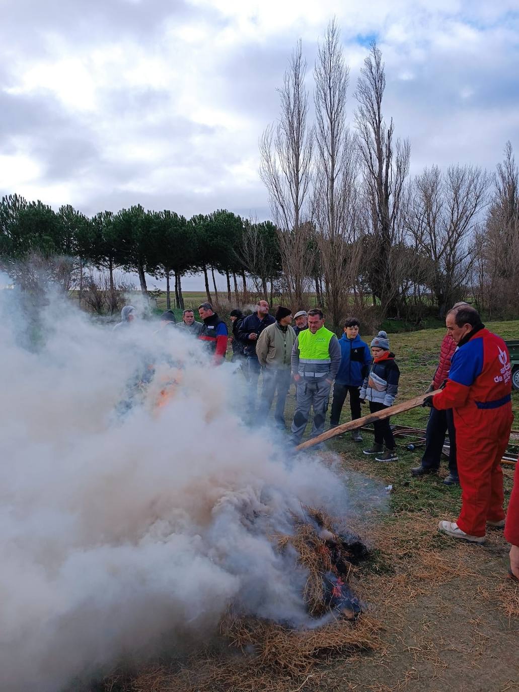 Degustaciones y demostraciones en la fiesta de la matanza de Rágama