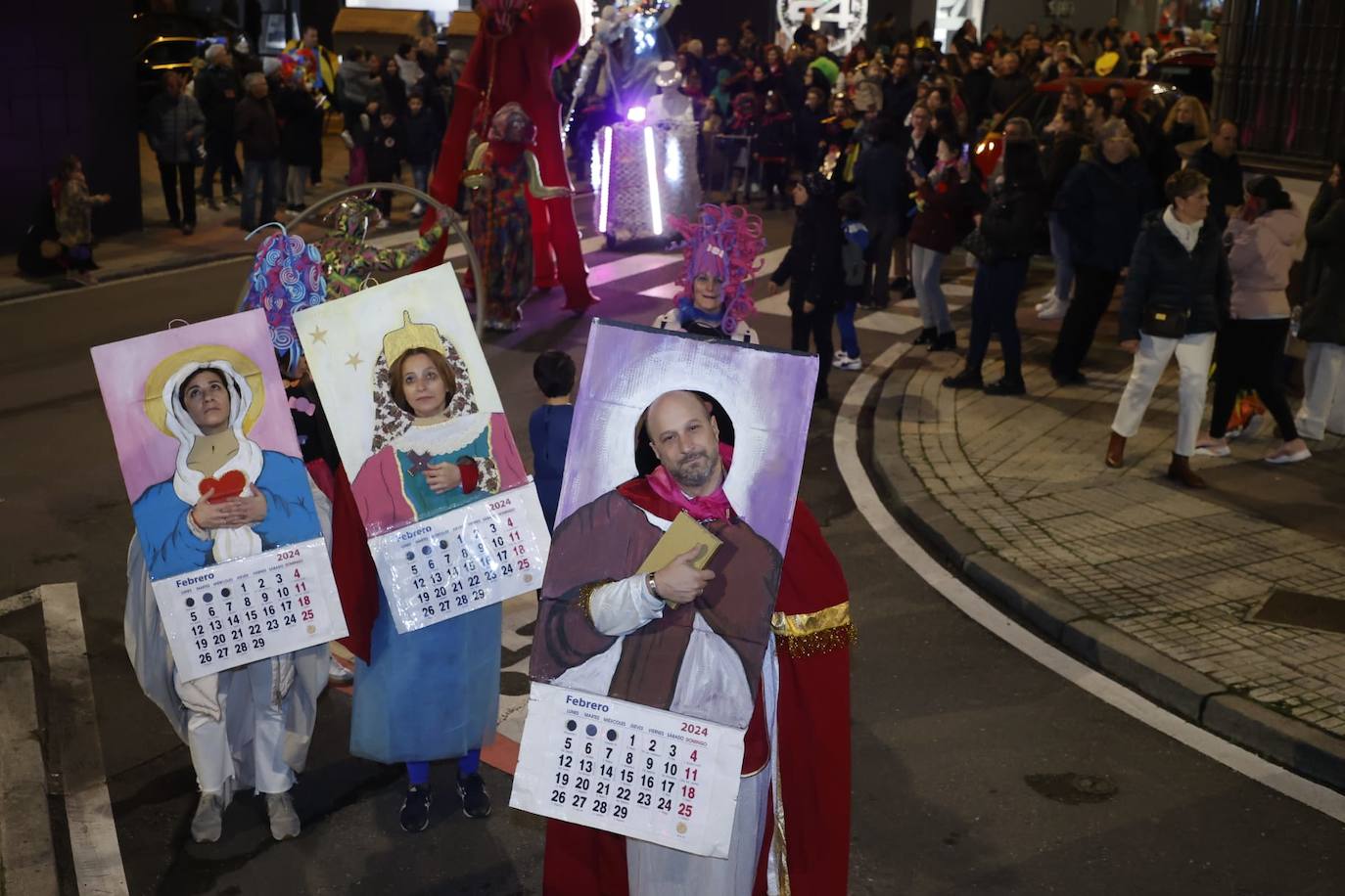 Los disfraces más rompedores del &#039;monstruoso&#039; y divertido Carnaval del Barrio del Oeste