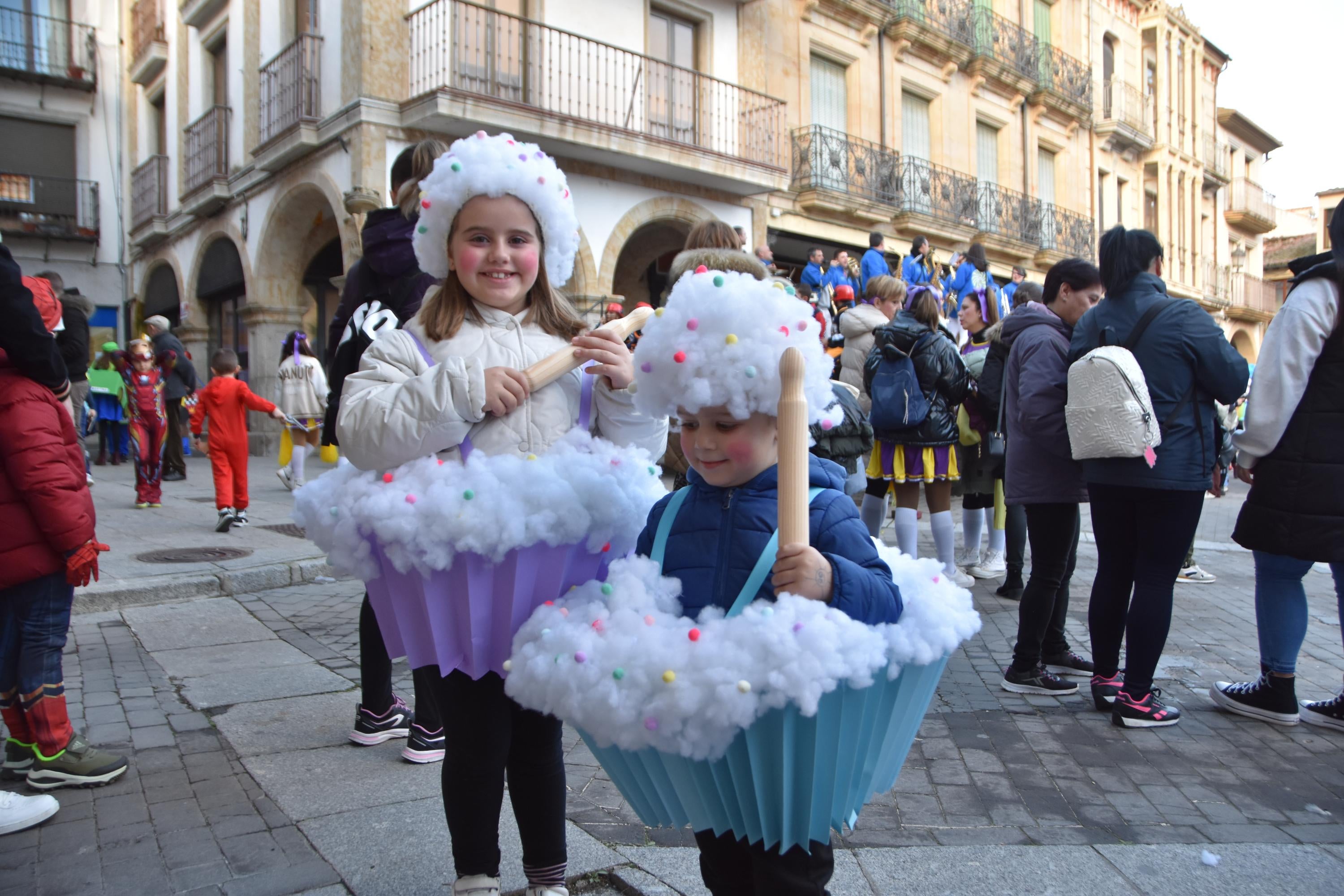 Alba desborda ingenio en Carnaval