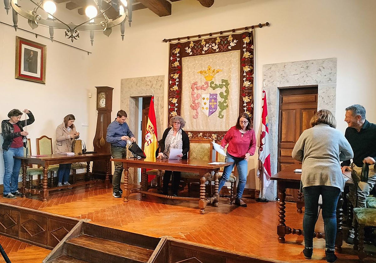 El pleno de Candelario se ha celebrado este jueves en el salón de plenos.TEL