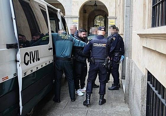 A.C.H. llega a la Audiencia Provincial el pasado mes de diciembre.