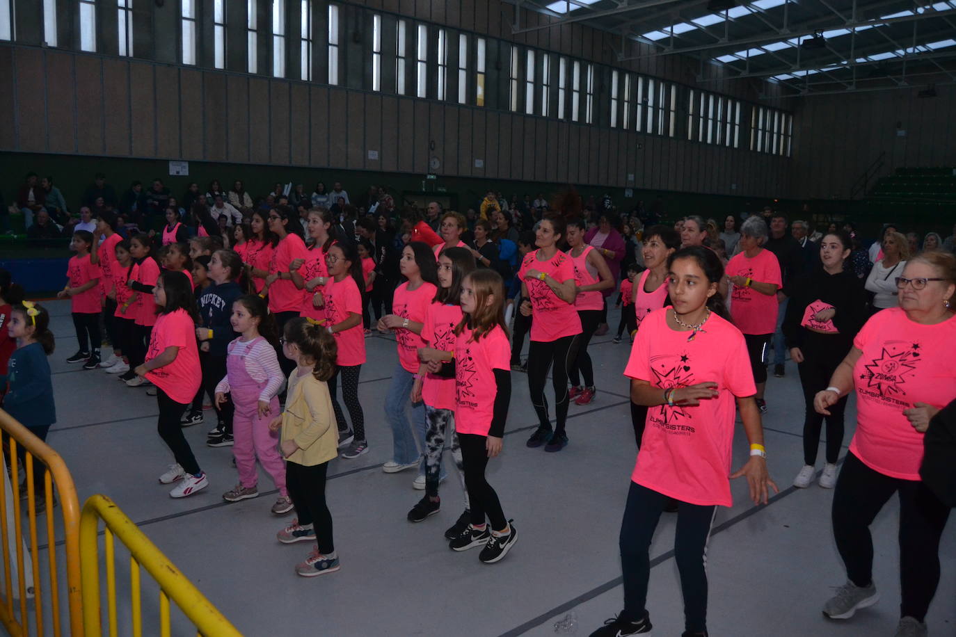 Ciudad Rodrigo se mueve al ritmo de las “zumba sisters”