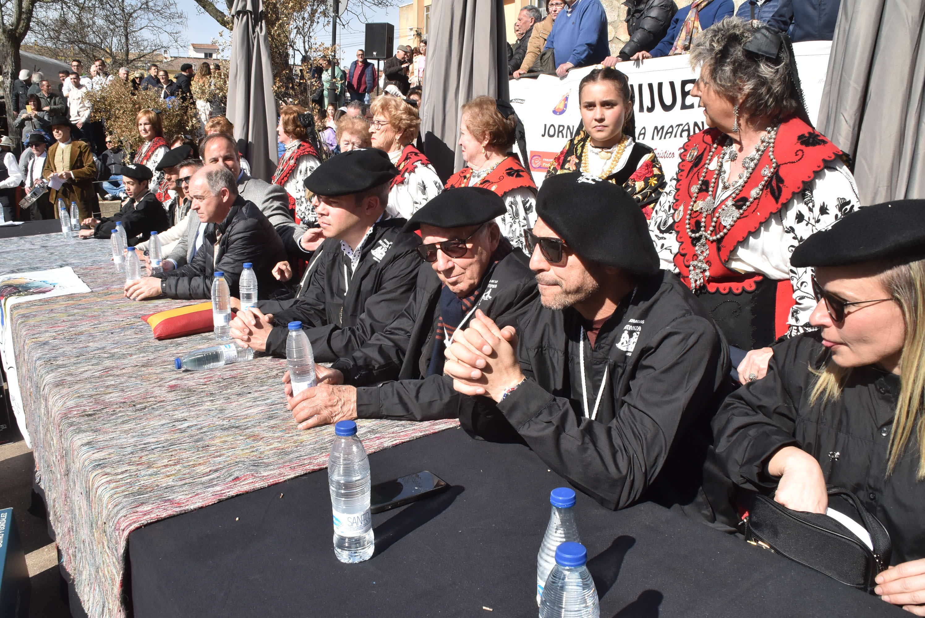 La matanza de Guijuelo rinde homenaje al sabor con numerosas caras conocidas