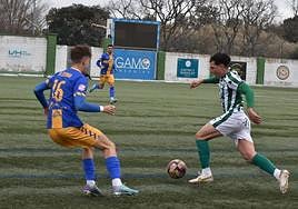 Cedenilla en una de sus internadas por la banda izquierda