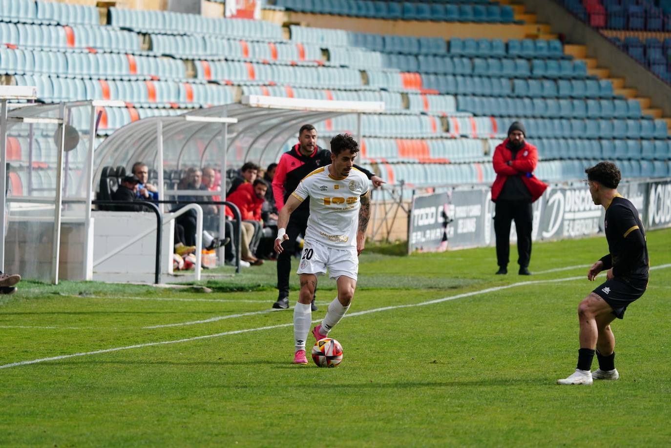 Las mejores imágenes de la victoria del Salamanca UDS frente al Atlético Bembibre