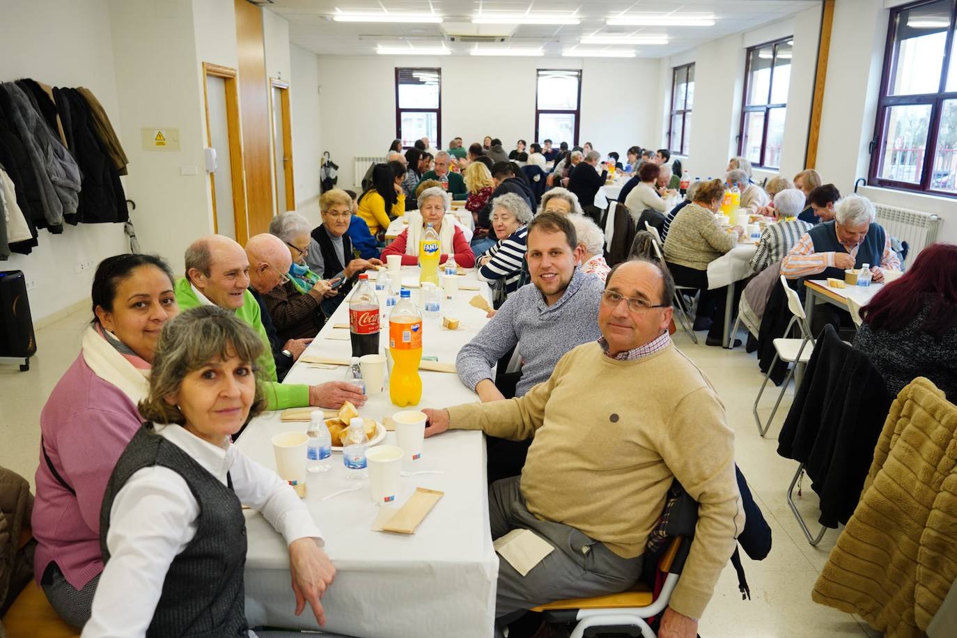 Platos típicos en Puente Ladrillo por la Semana Solidaria