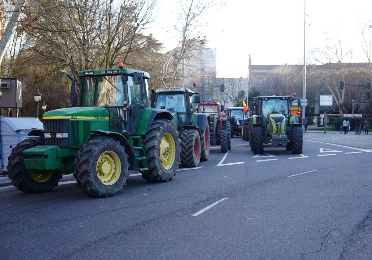 Tractorada por las calles de Salamanca.