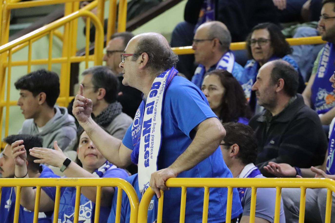 Lleno absoluto en Würzburg: búscate en la grada en el partido contra el Fenerbahce